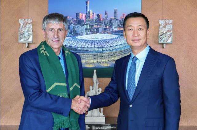 九游体育-国安新帅曾造“2比8惨案” 与梅西冲突执教23年零冠