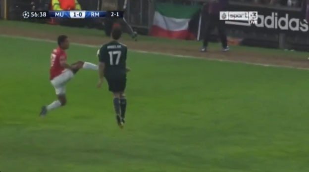 九游体育入口-纳尼：踢皇马染红后弗格森情绪低落没有抗议，我第一次看到他这样